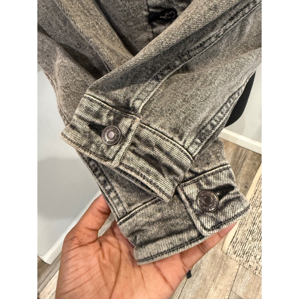 Wild Fable Gray Acid Wash Denim Jacket Size S - Picture 3 of 6